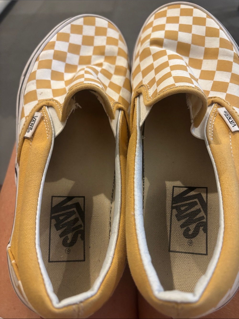 Vans unisex -On Checkerboard Sneakers - Yellow & White womens 9.5 men's 8